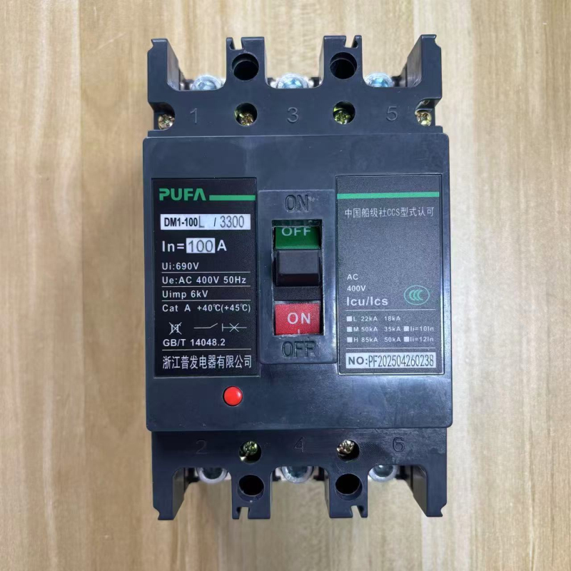 General Electric Appliances Communication ship circuit breaker DM1-100L/3300 100A 63A 32A 160A Three poles
