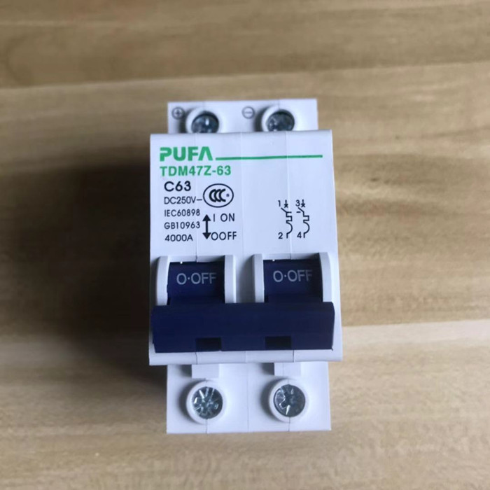 普发PUFA牌 直流断路器 空开 TDM47z-63 2P 10A16A20A32A40A63A