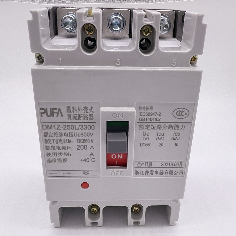 Zhejiang PuFa Electric Appliances DC circuit breaker circuit breaker DM1Z-3P100A160A200A250A400A630A