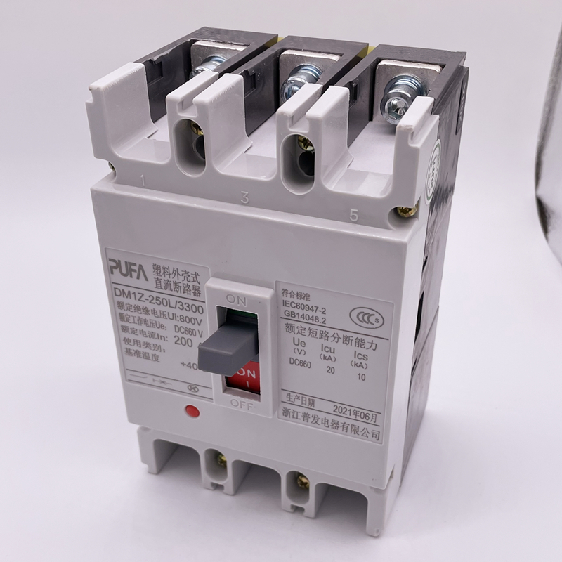 General Electric DC Circuit Breaker DM1Z-250L/3300 125A 160A 200A 250A DC660V