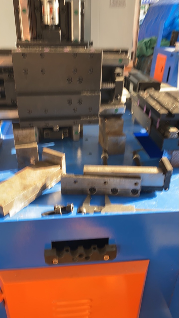 Threaded double-sided single-sided fully automatic headless vertical center column machine, manual universal milling machine