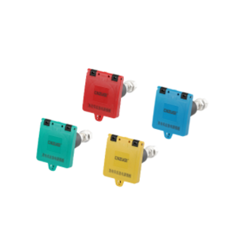 Low voltage quick connector